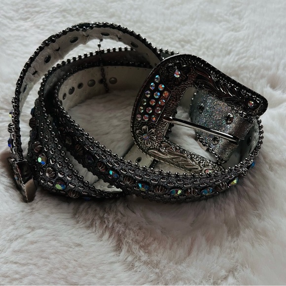 ✨ Silver Rhinestone Western Belt – Fits 35”–41” ✨
